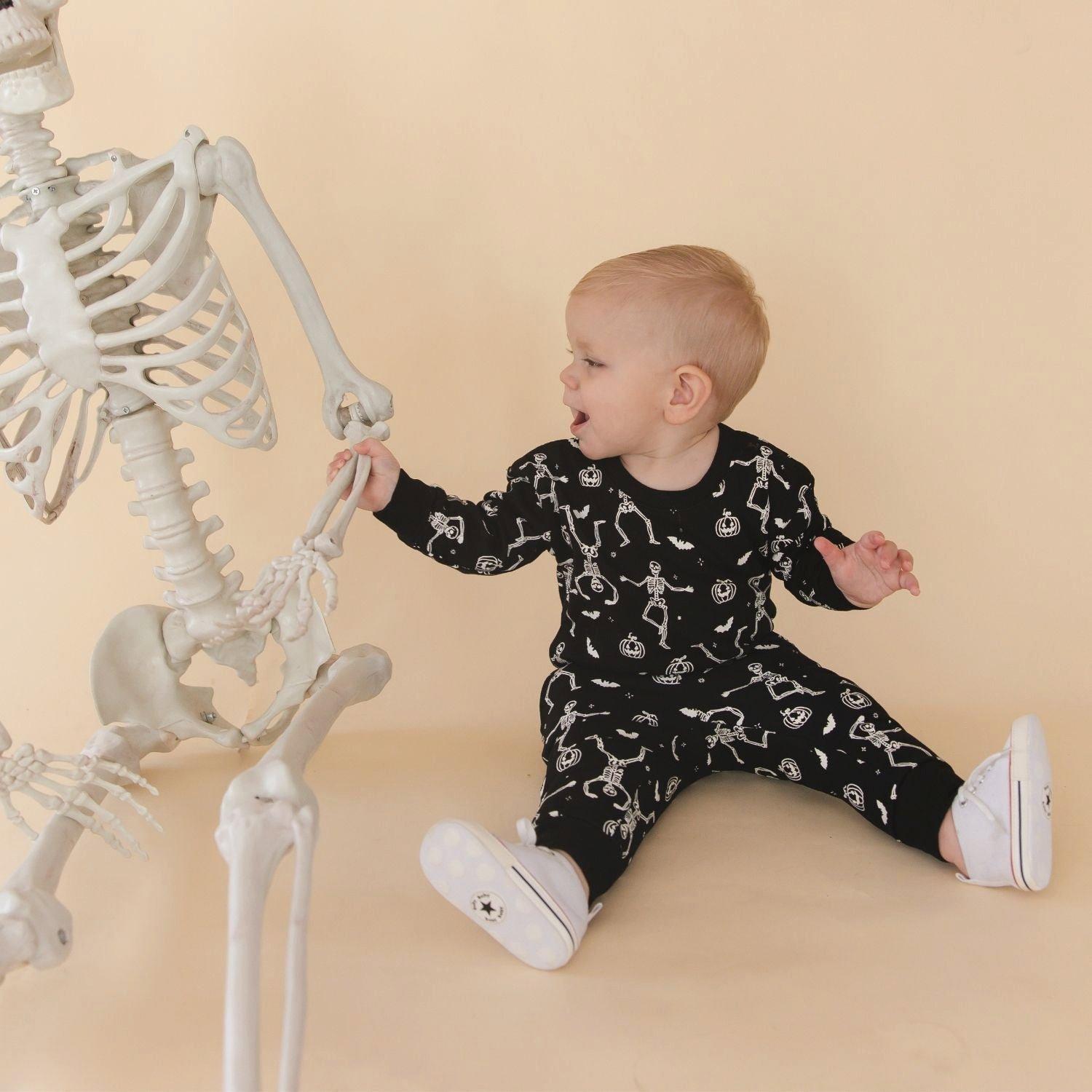 Glow In The Dark Silly Skelly Halloween Long Sleeve Romper image number 2