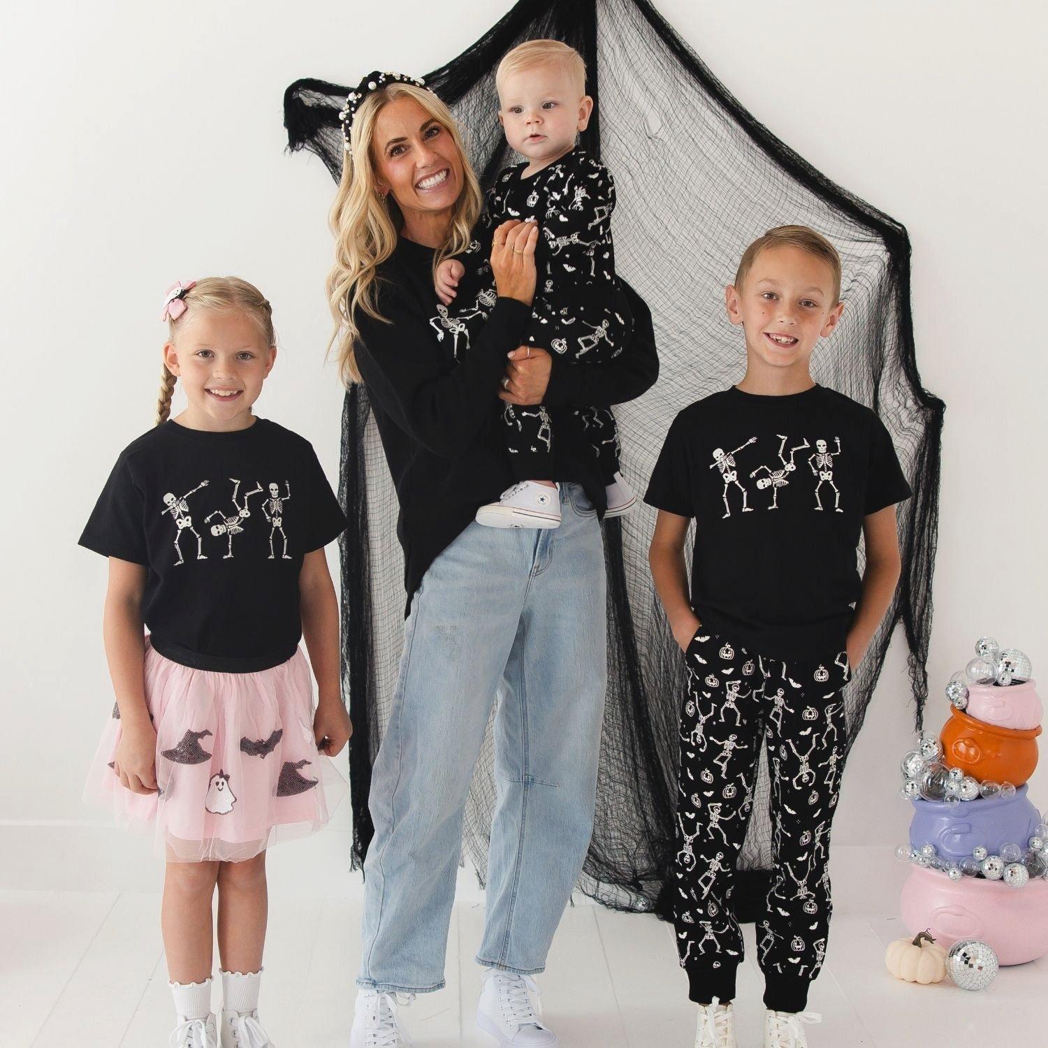 Glow In The Dark Silly Skelly Halloween Long Sleeve Romper image number 3