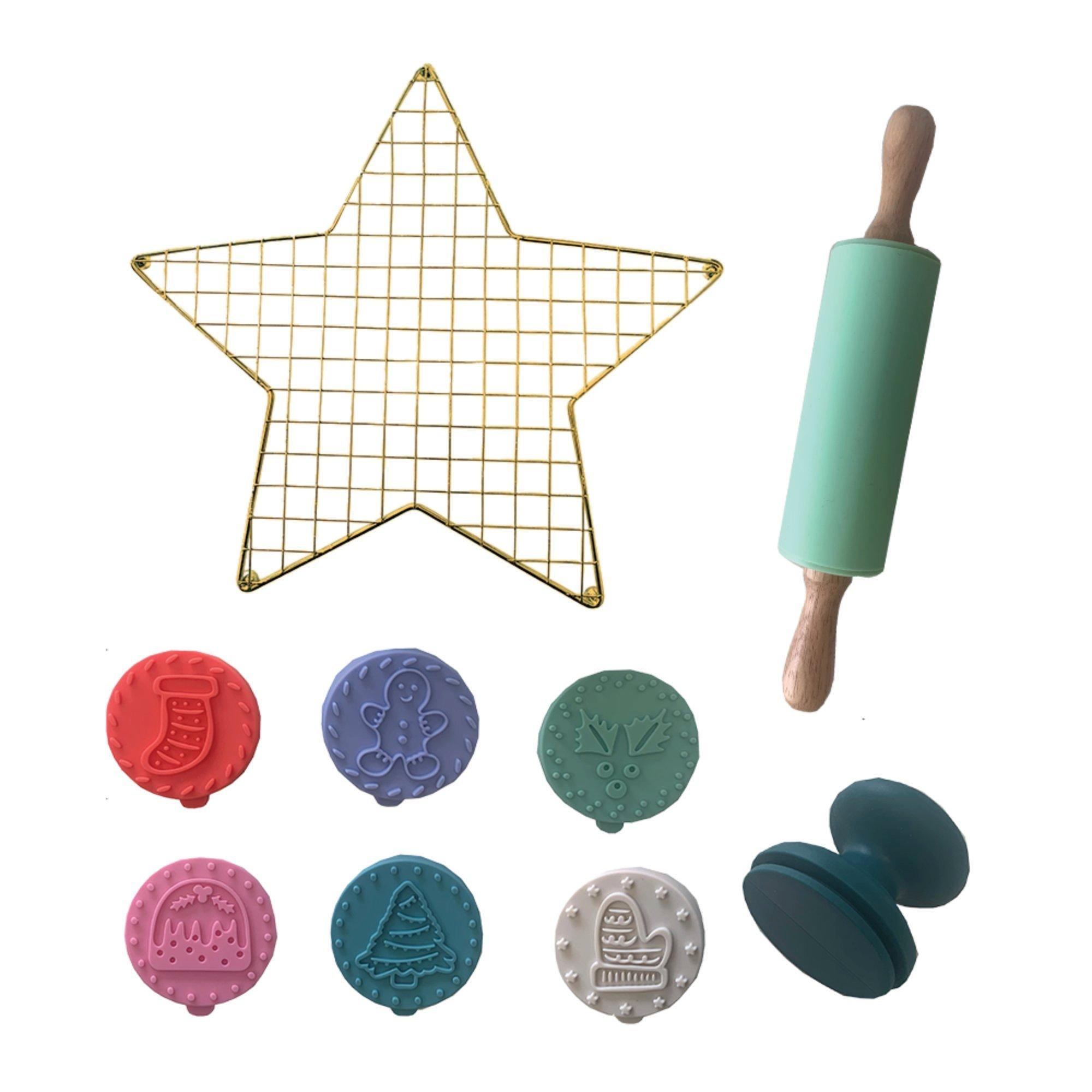 Baking Spirits Bright Christmas Baking Set image number 1