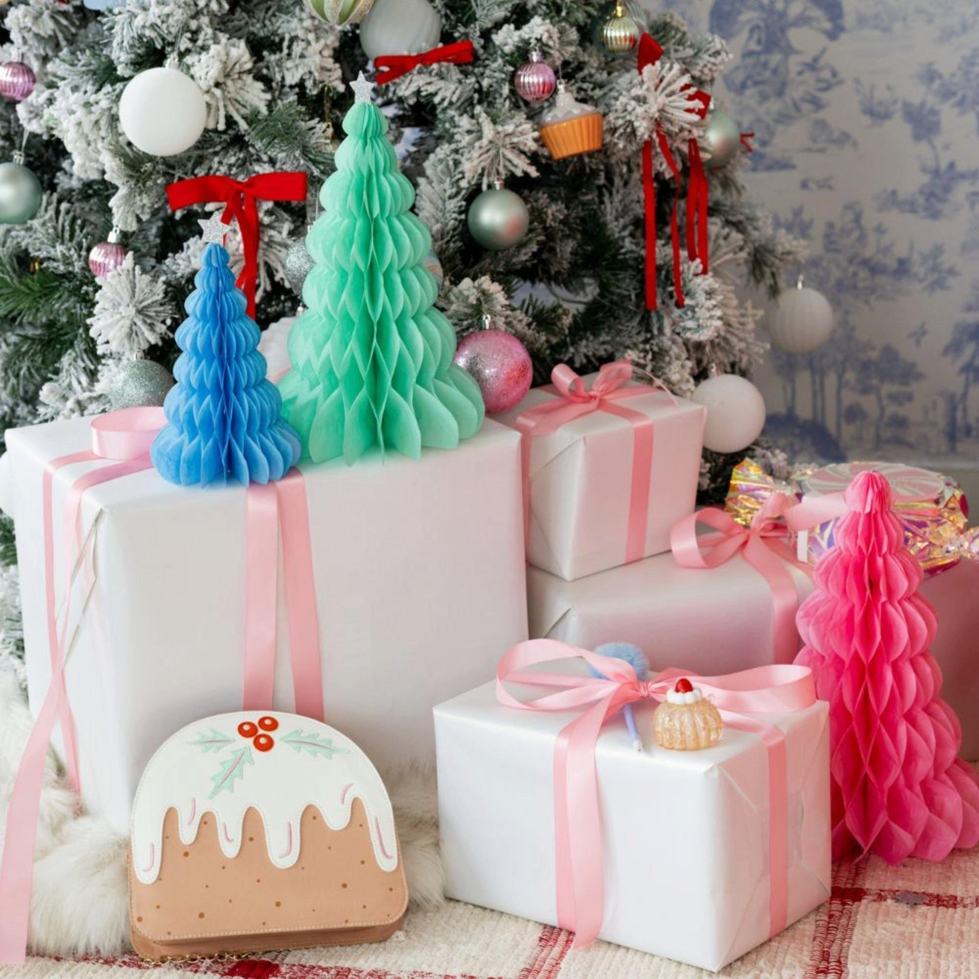 Baking Spirits Bright Christmas Tree Honeycomb Set image number 1