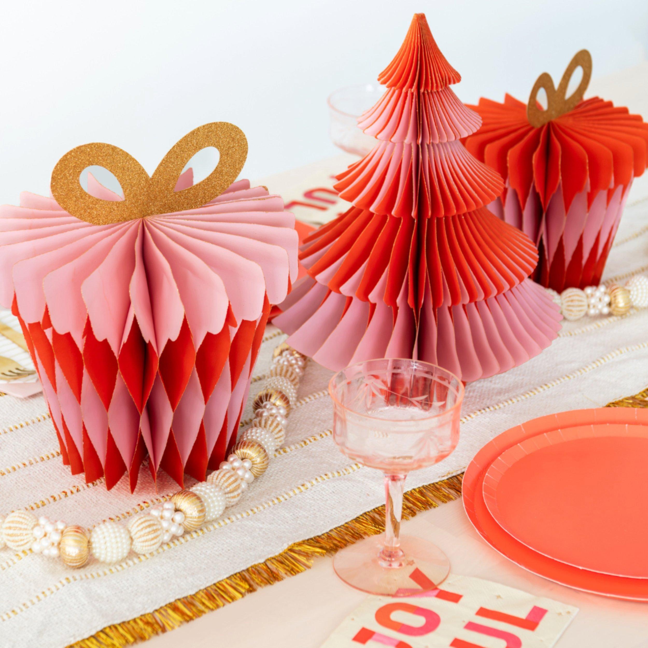Pink and Red Honeycomb Christmas Tree Set image number 3