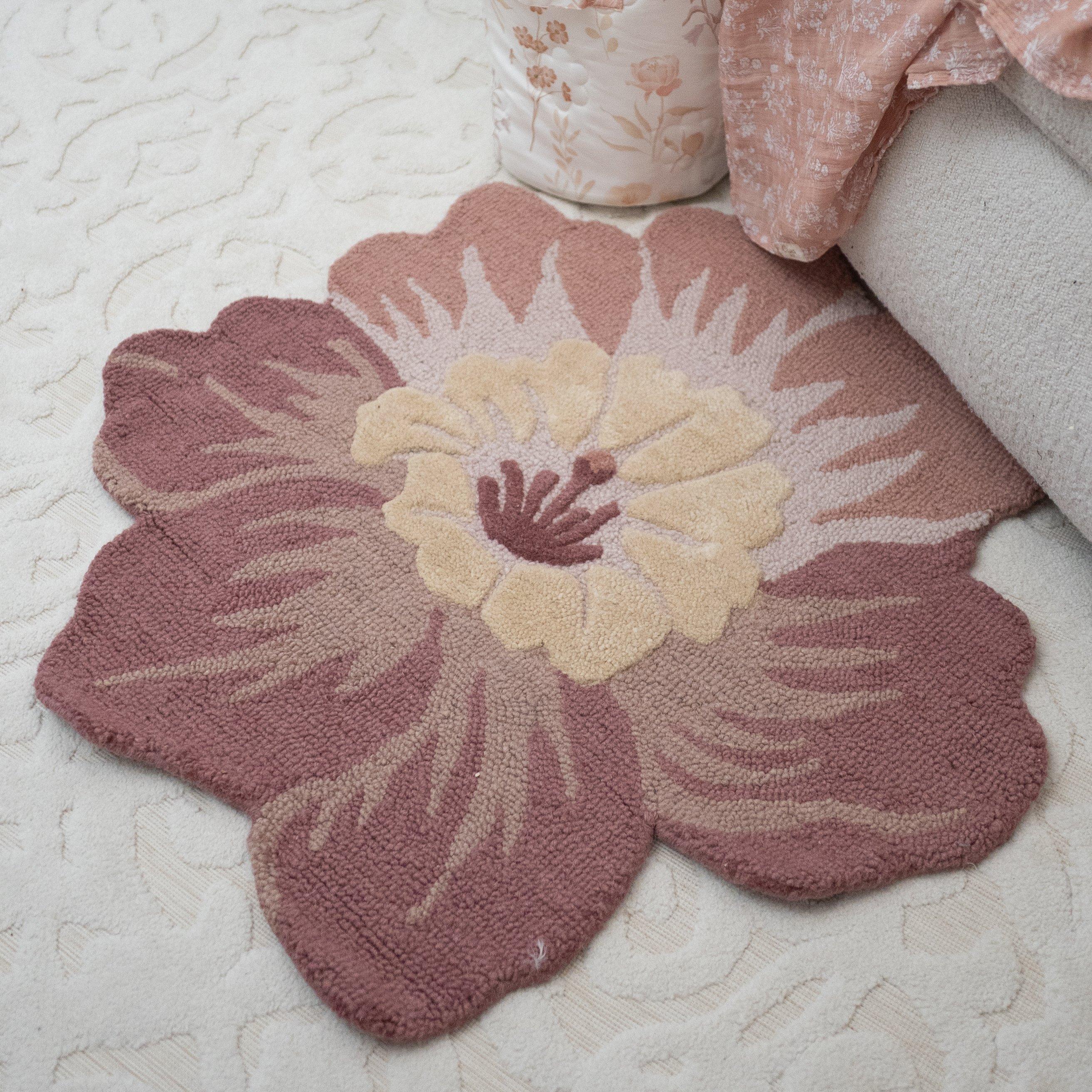 Violet Hand-Tufted Wool Accent Rug (36" Round) image number 3