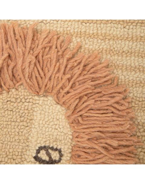Kendi Lion Shaped Wool Accent Rug (23" x 36")