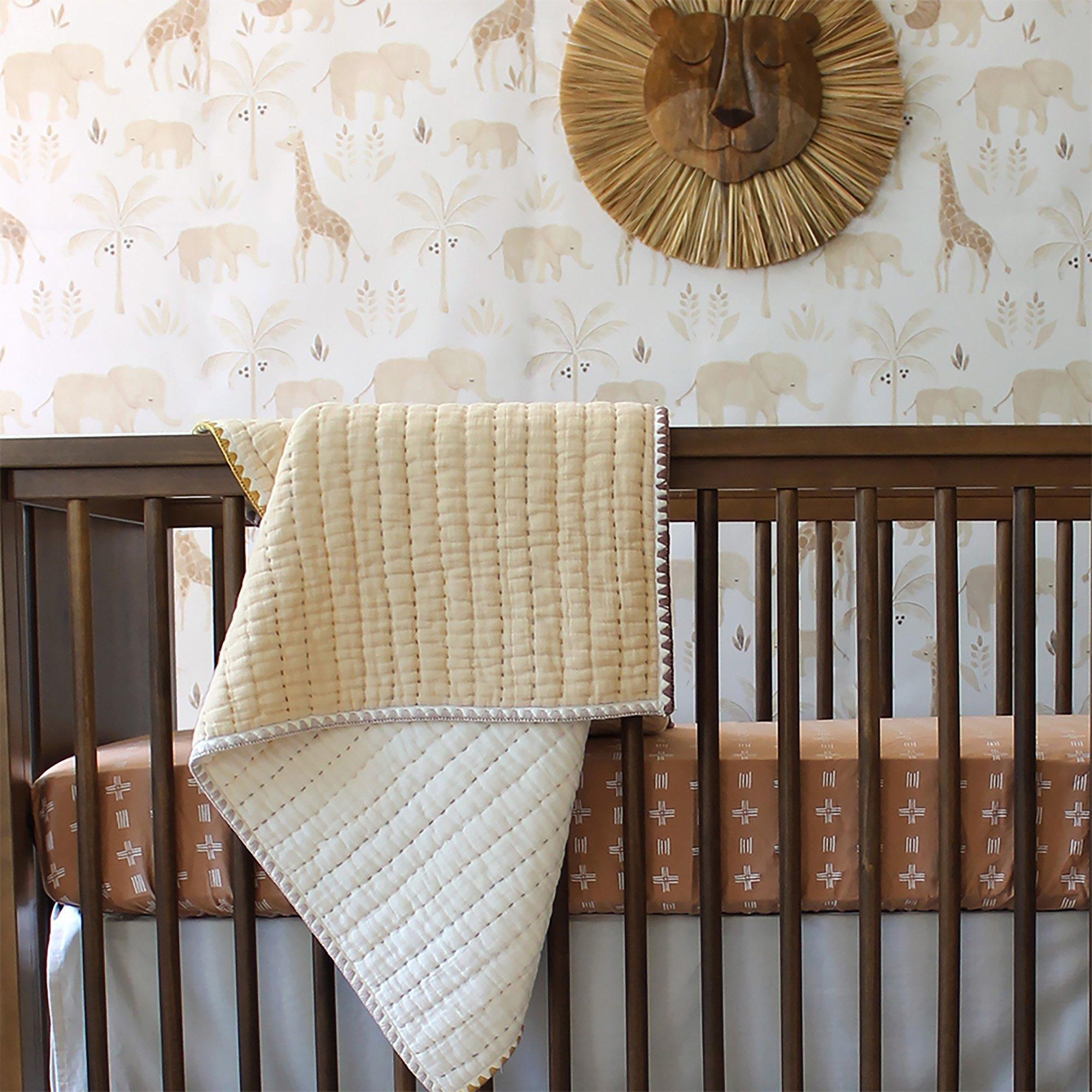 Kendi Safari Animal Nursery Wallpaper image number 3