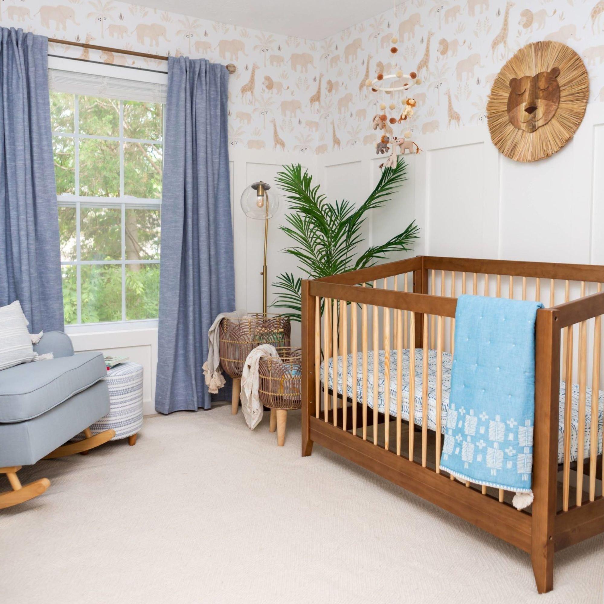 Kendi Safari Animal Nursery Wallpaper image number 4