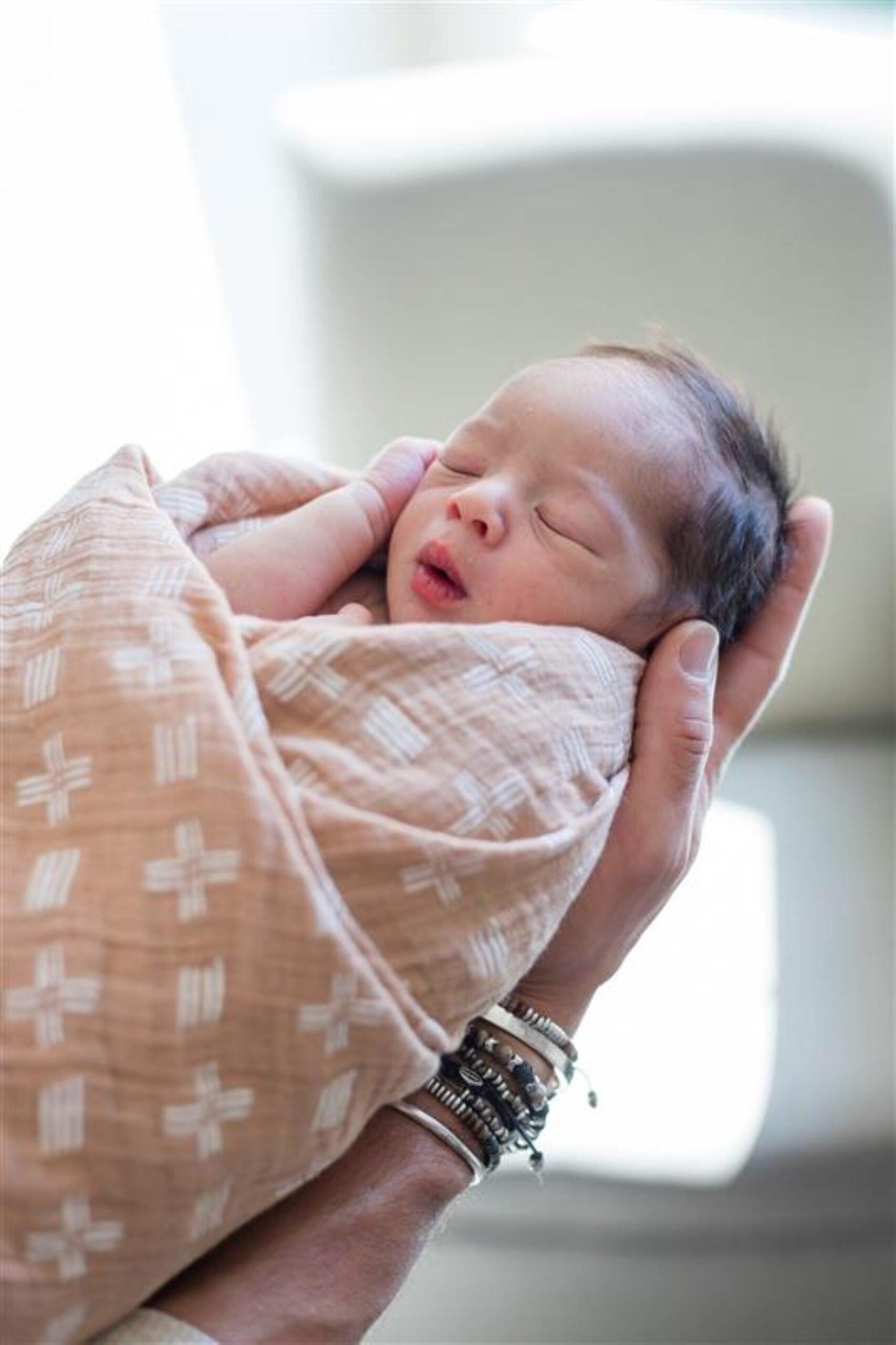 Ezra Cotton Muslin Swaddle Blanket Set (Woodland, Set of 2) image number 3