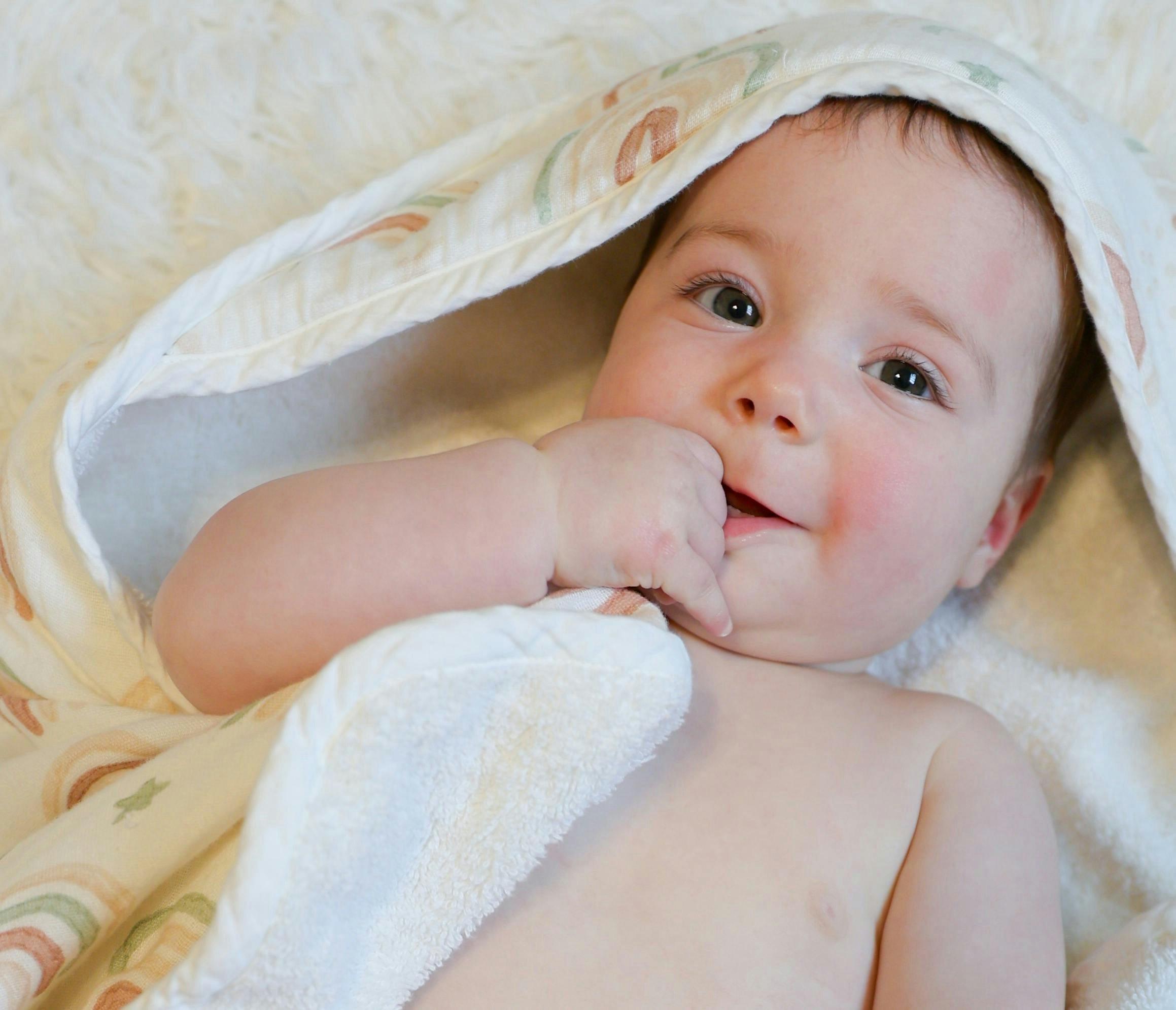 Parker Rainbow Hooded Baby Bath Towel image number 4