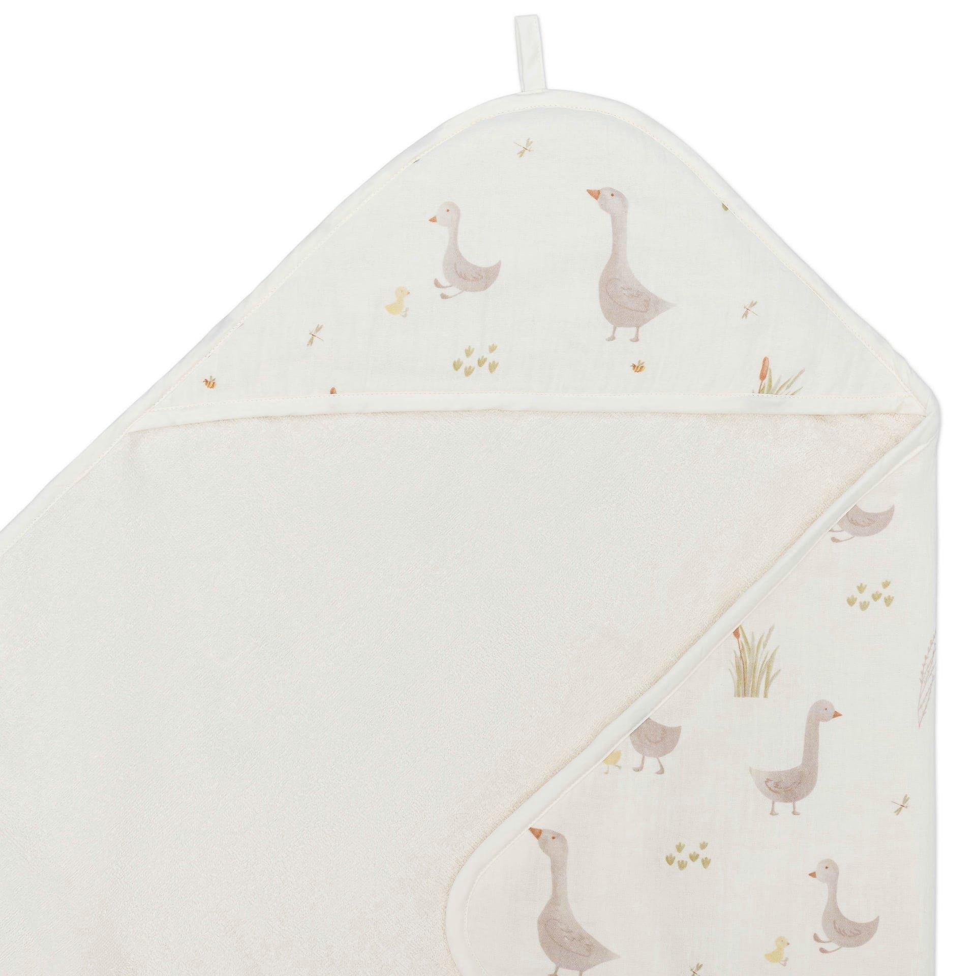 Charlie Farmhouse Goose Hooded Baby Bath Towel & Washcloth Set image number 1