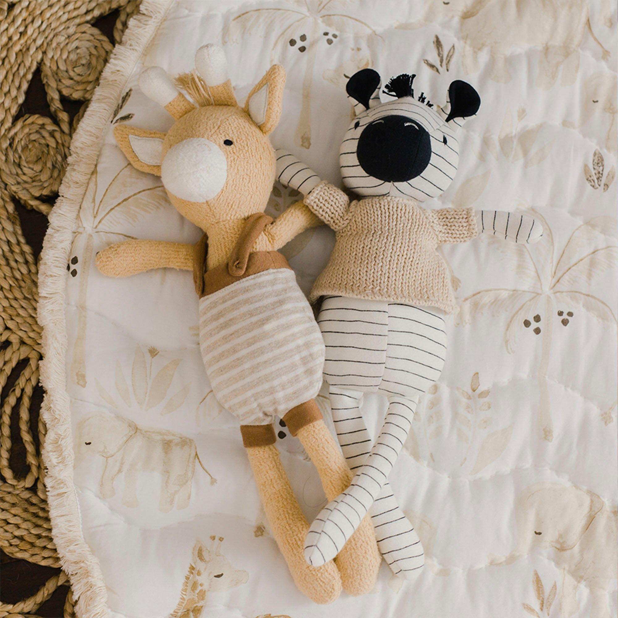 Kendi Jojo Giraffe Plush Toy image number 4