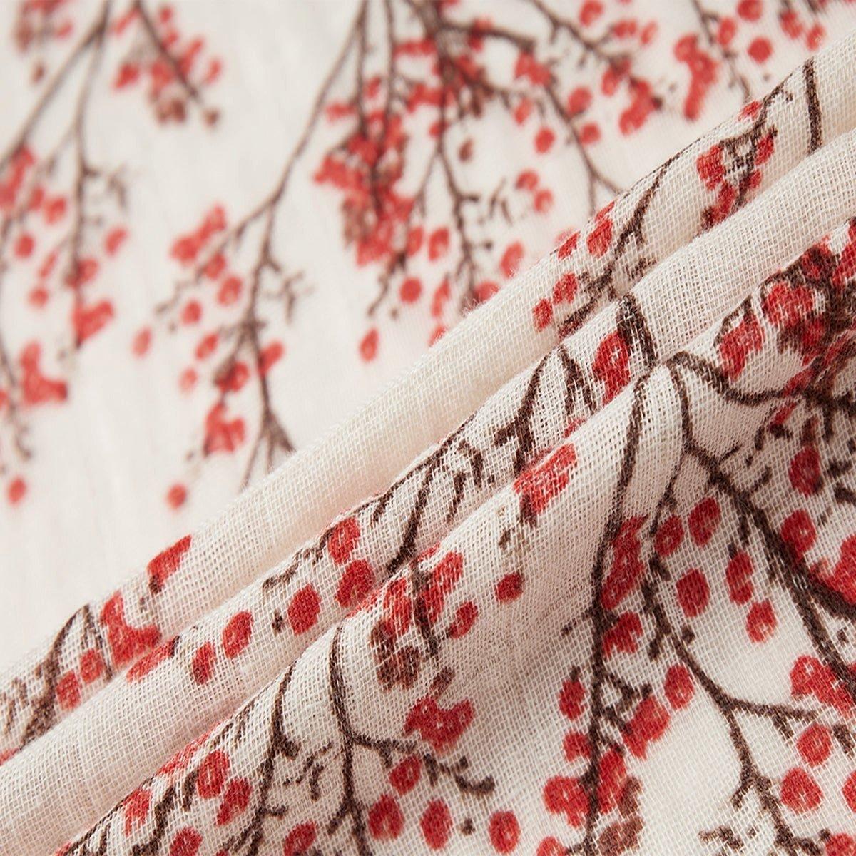 Winterberry Organic Cotton Muslin Two-Piece Burp Cloth Set image number 4
