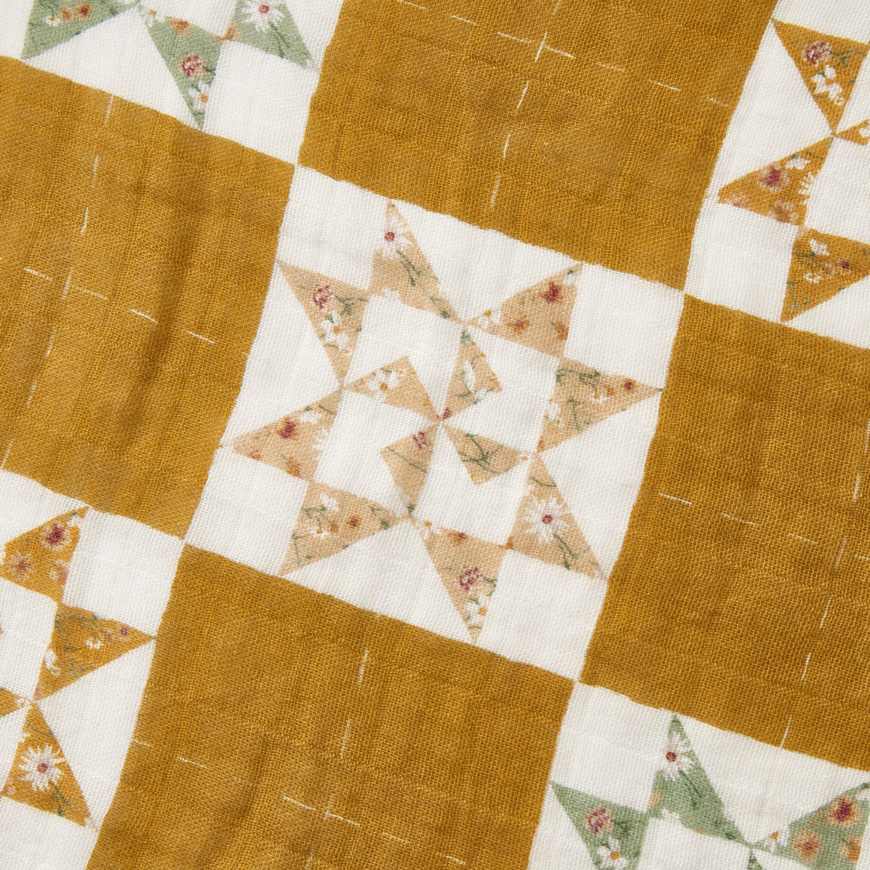 Quilt Organic Cotton Two-Piece Burp Cloth Set image number 4