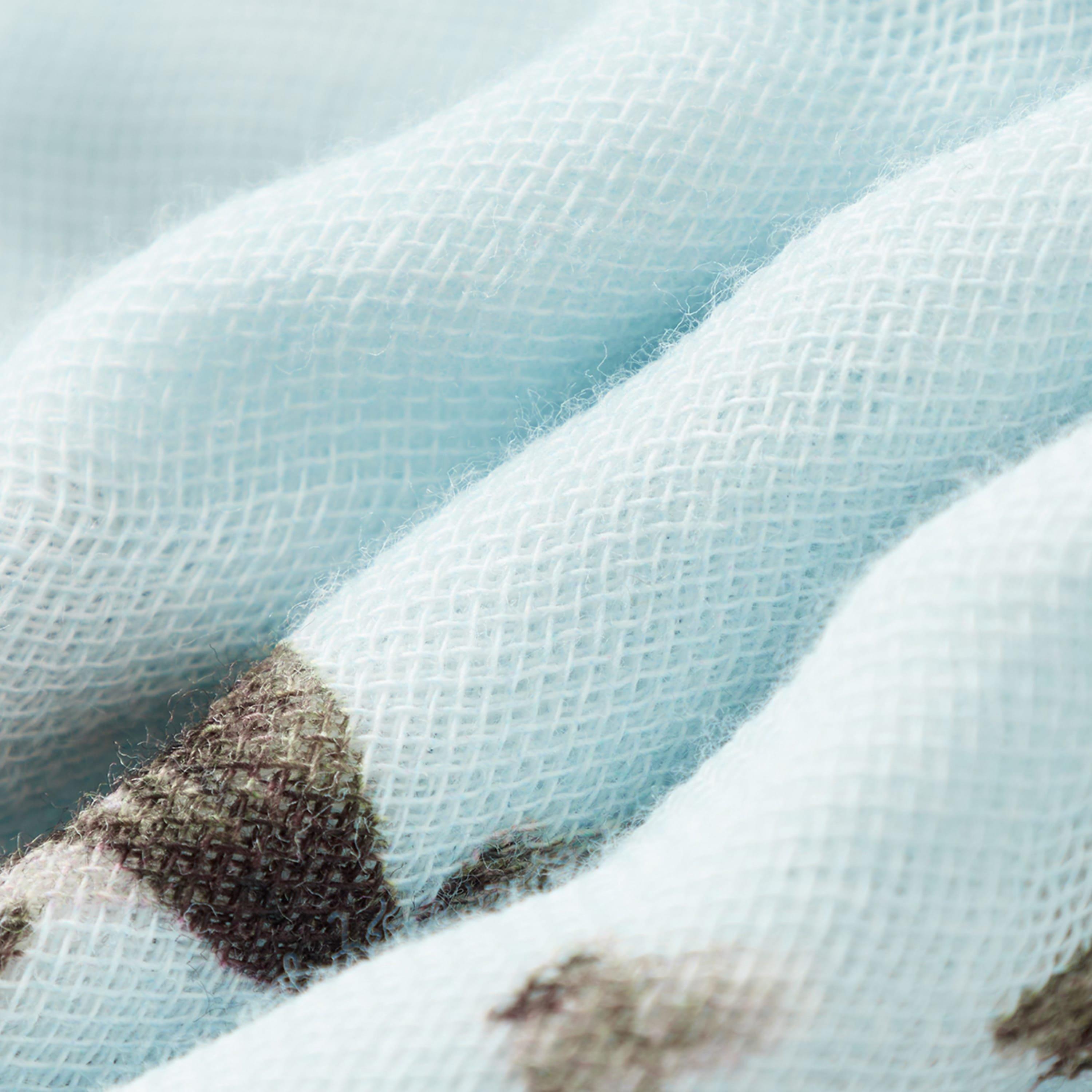 Goose Beach & Swim Towel image number 4