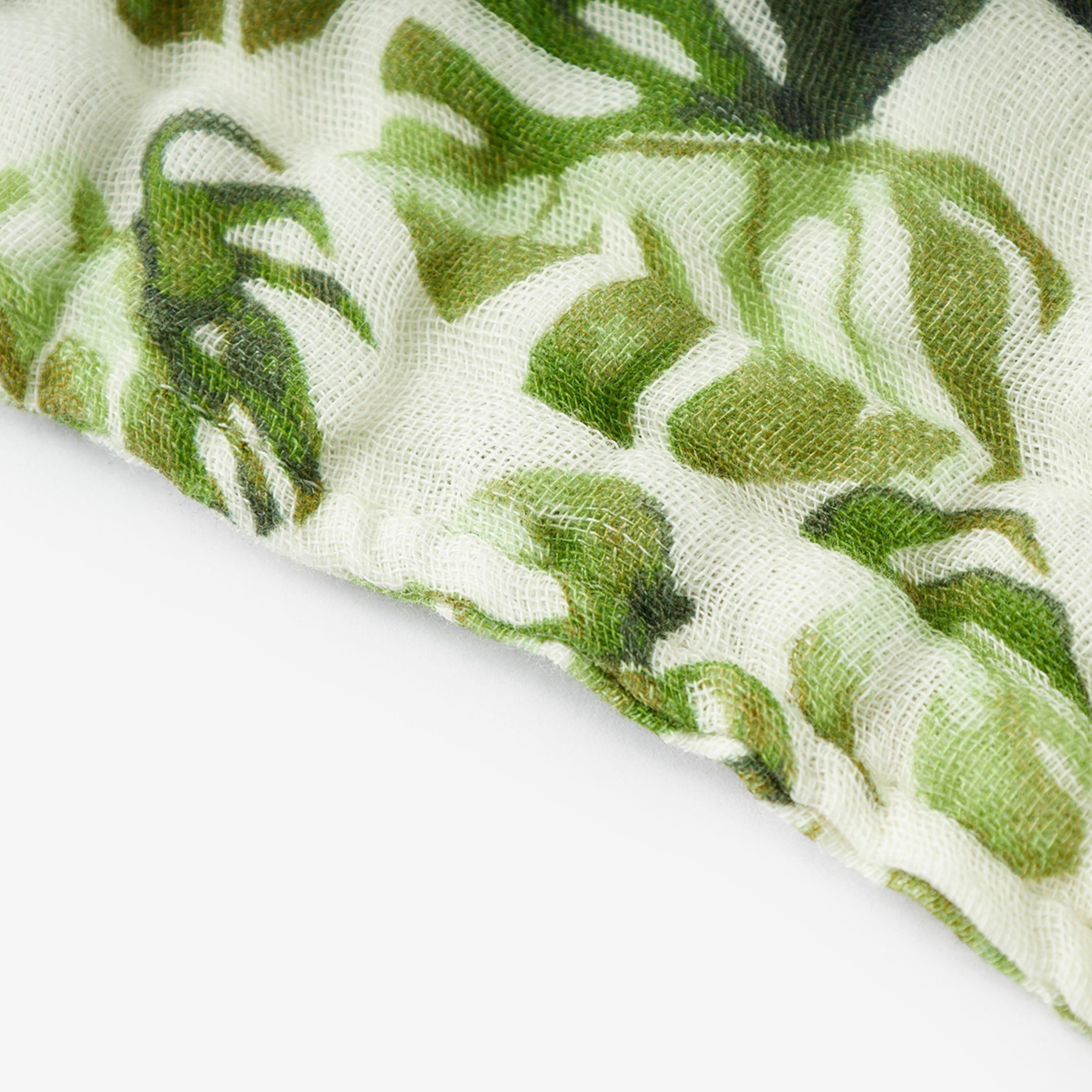 Island Leaf Beach & Swim Towel image number 3