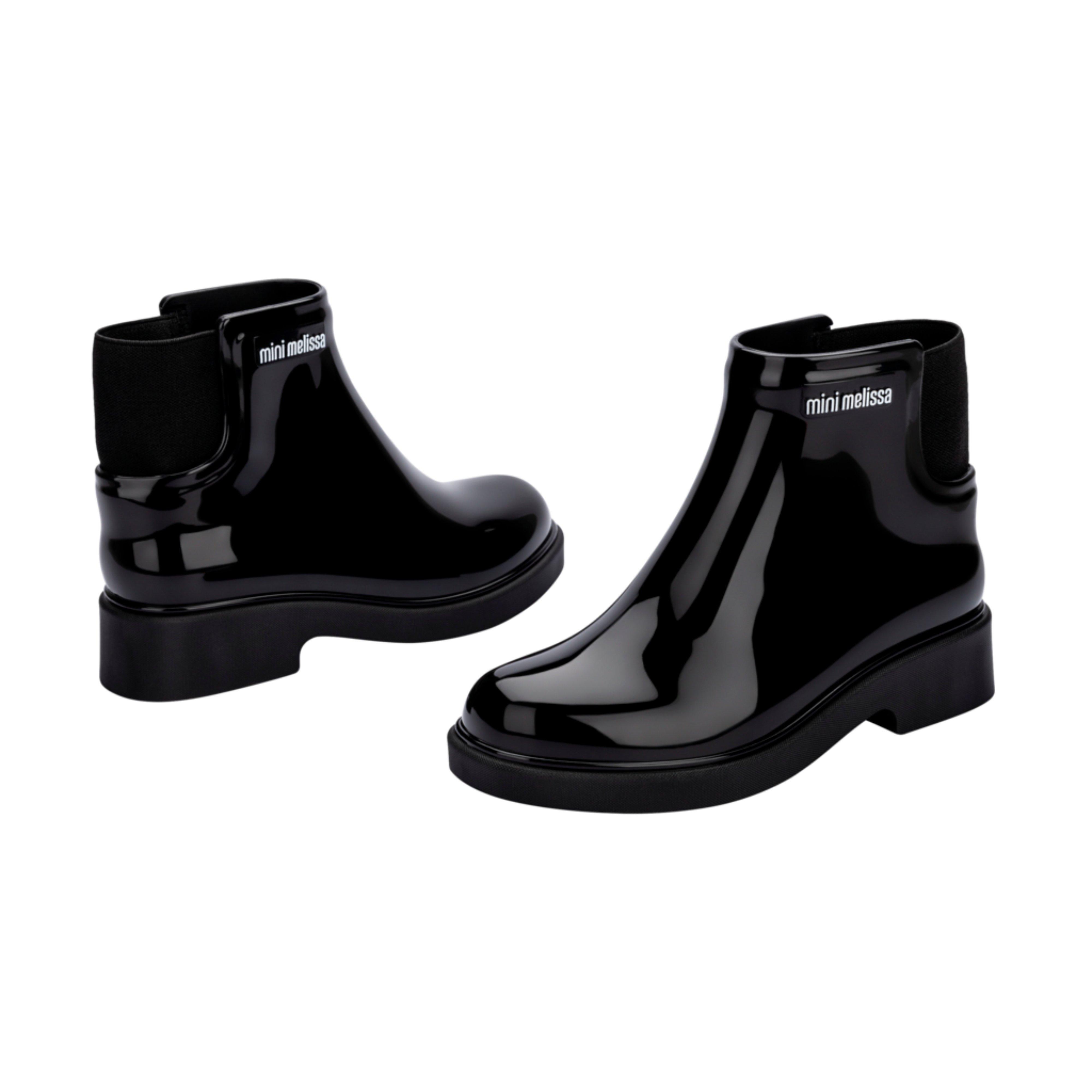 Chelsea Boot II Kid in Black image number 2
