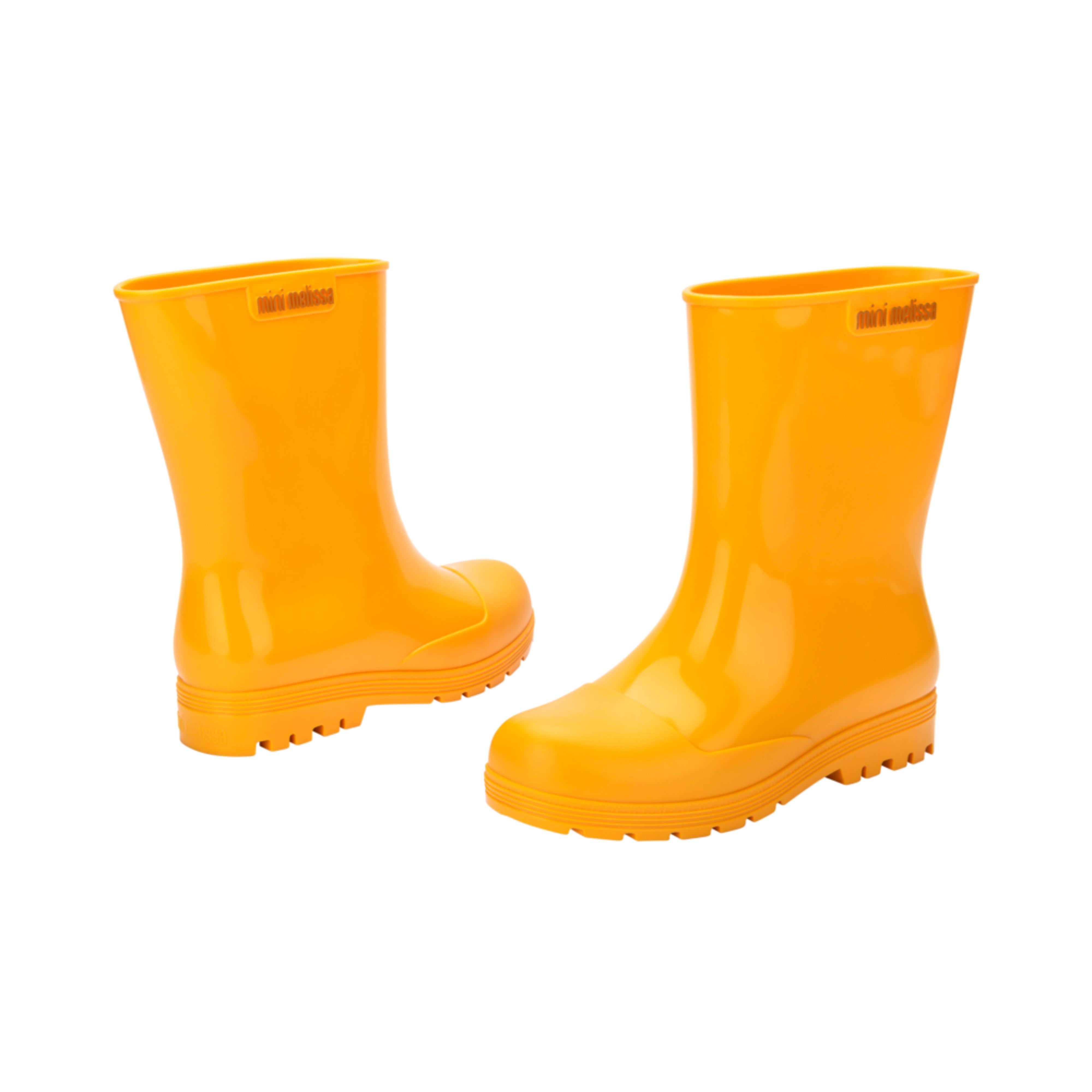 Welly Kid in Yellow image number 2