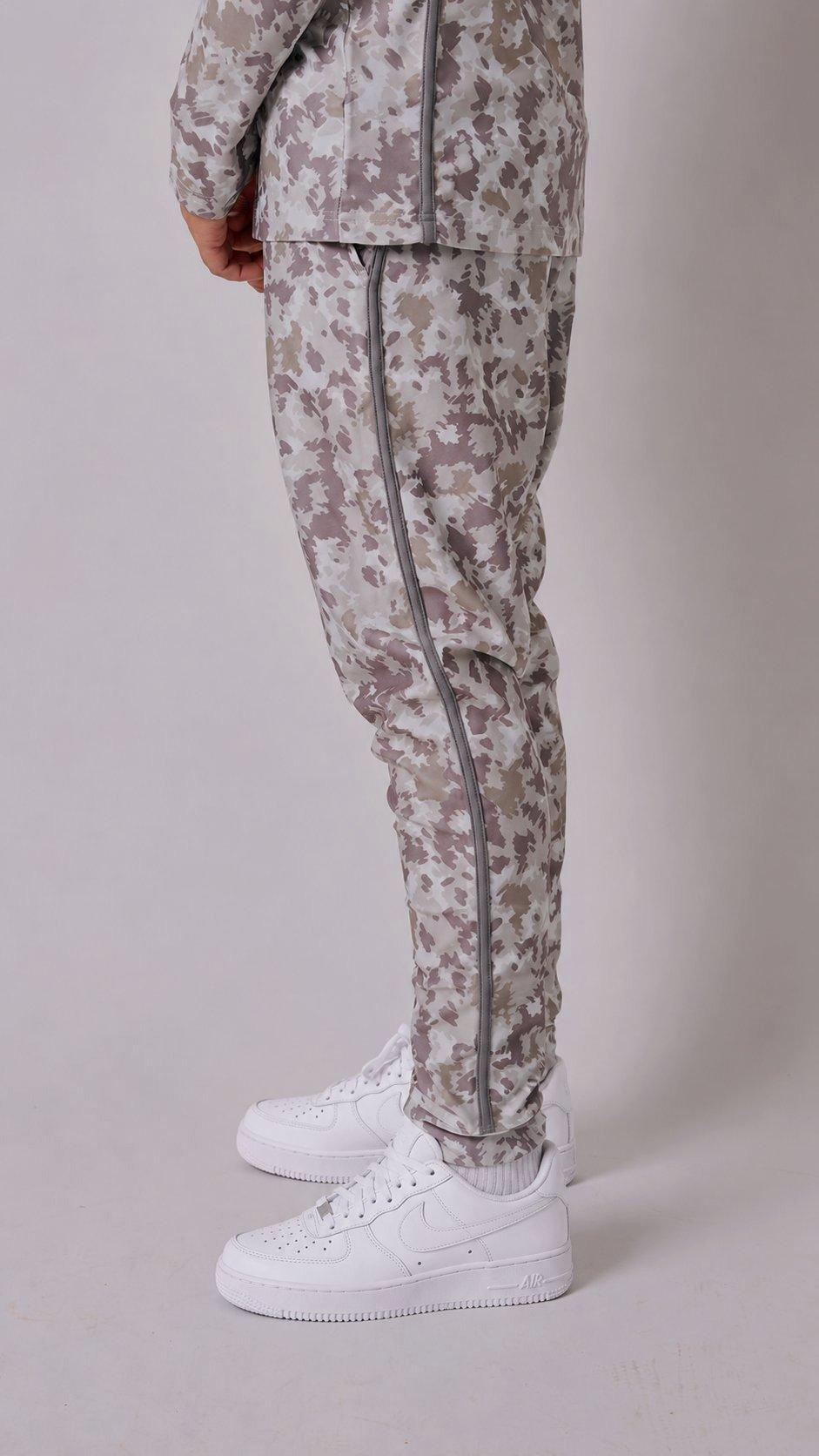 Boys Warm-Up Retro Jogger Pant - Camo image number 4