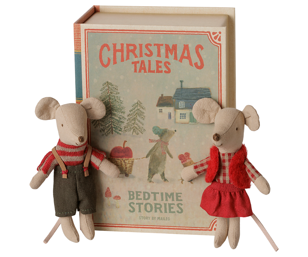 Christmas twin mice, Little sister and brother in book image number 1