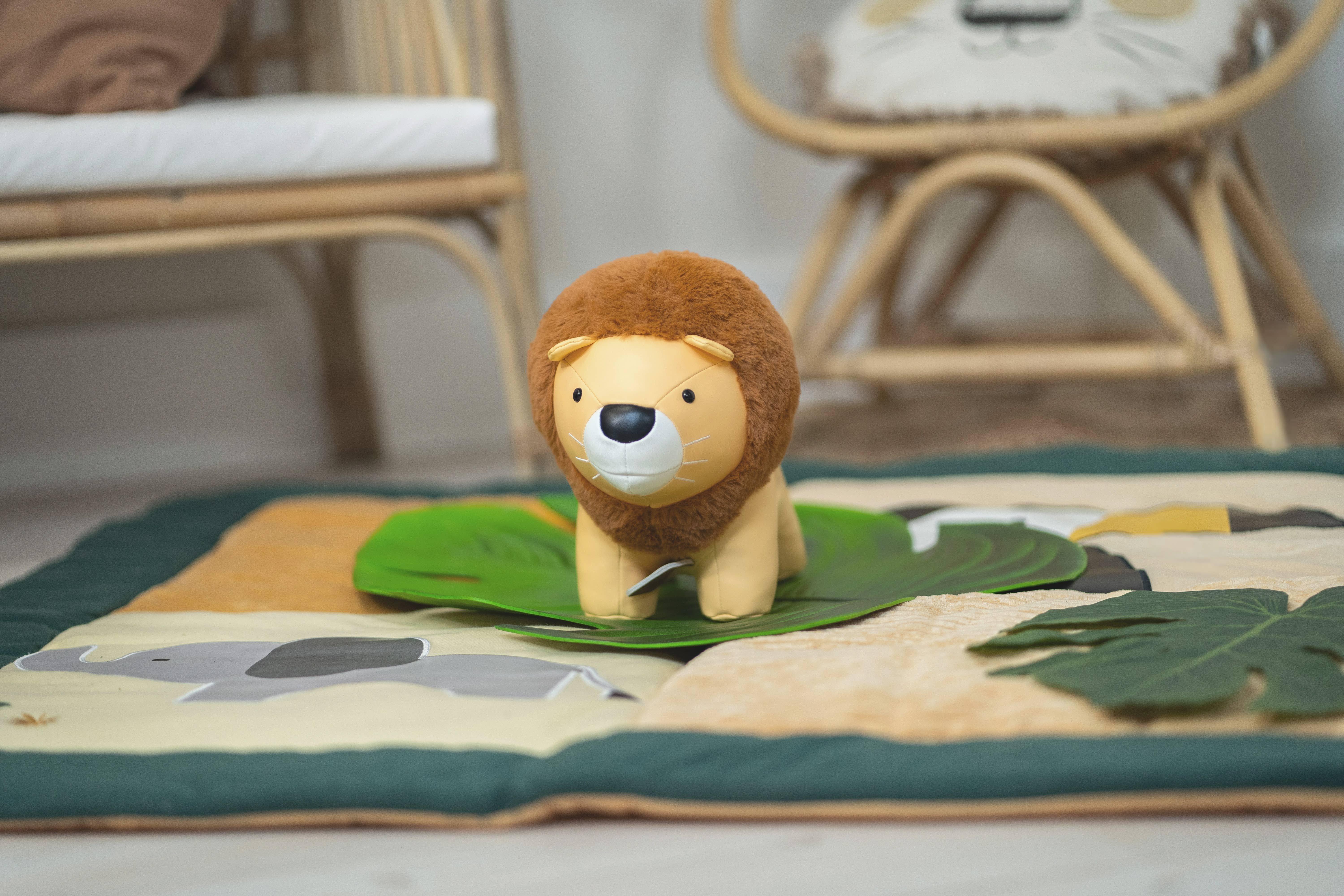 Musical Friends - Lion, Plush Baby Music Box image number 2