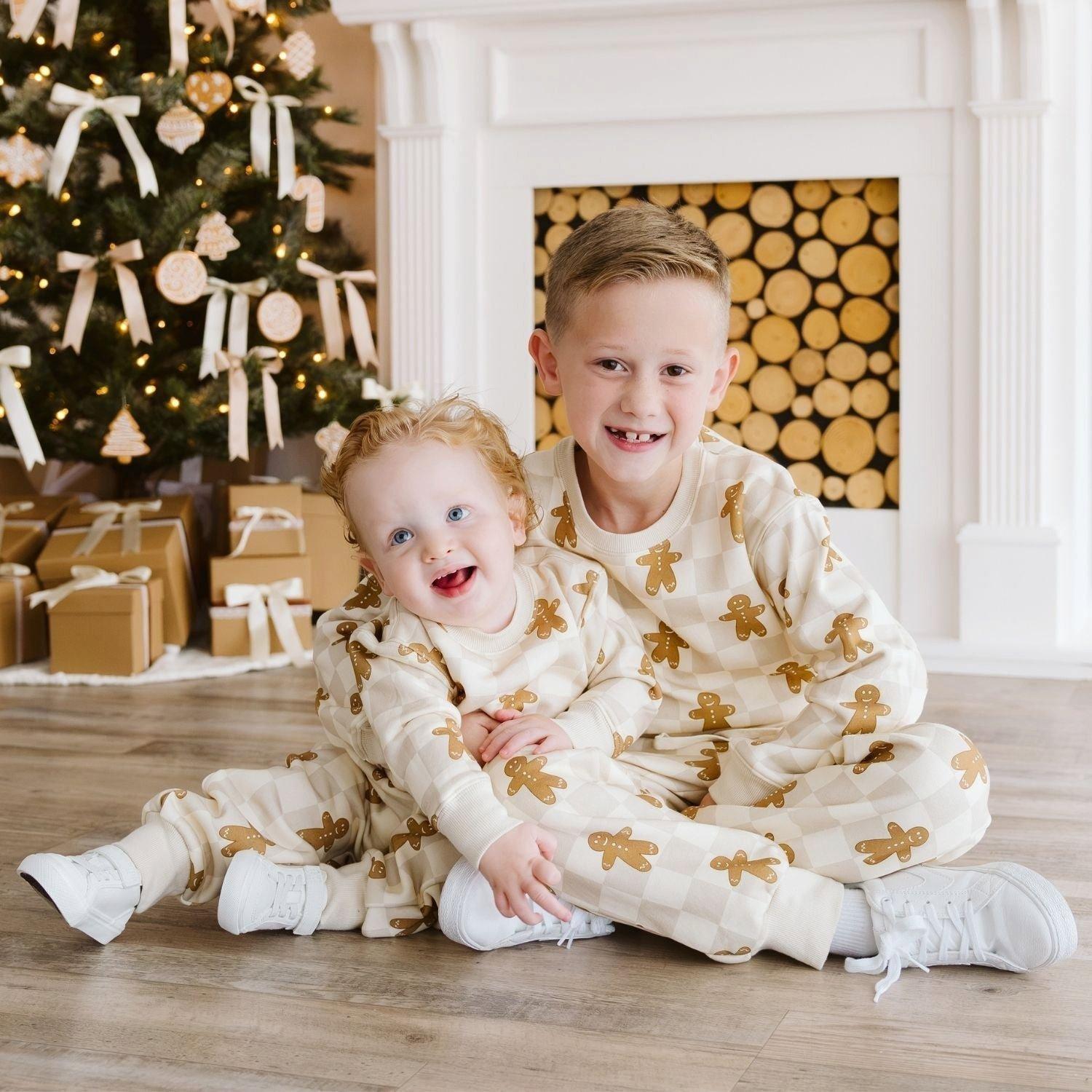 Gingerbread Christmas Checkered Sweatshirt image number 4