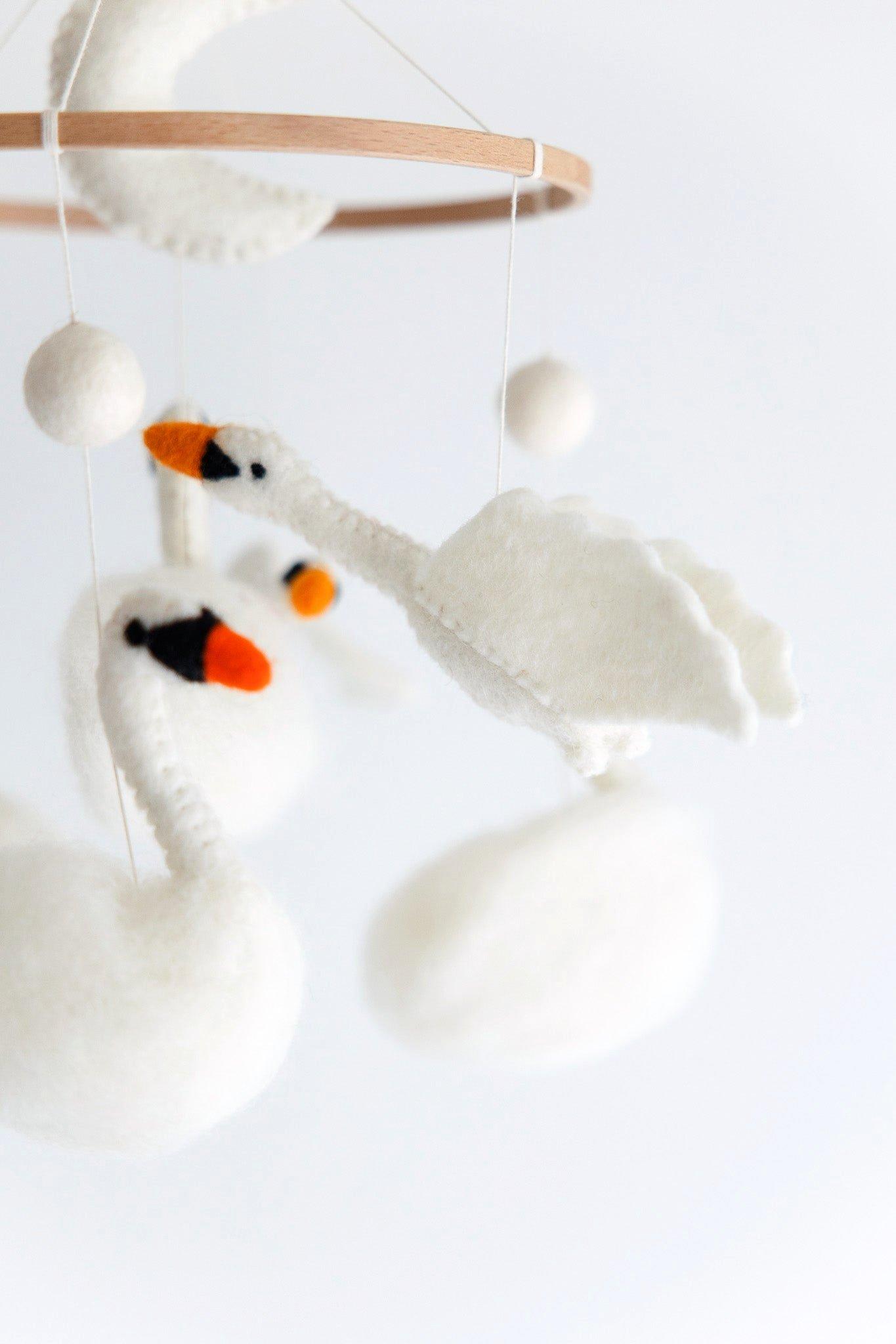 Swan Mobile image number 1