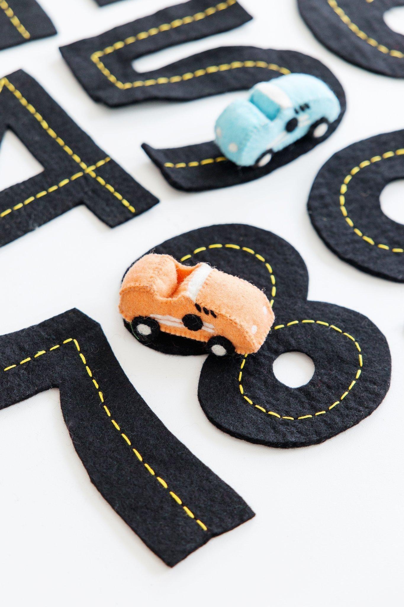 Race Track Number Set image number 1