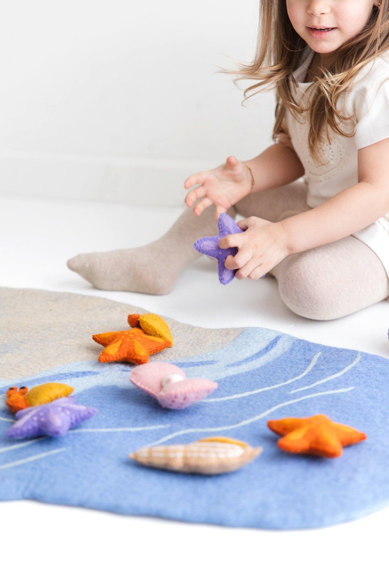 Beach Play Mat + Toy Set image number 1