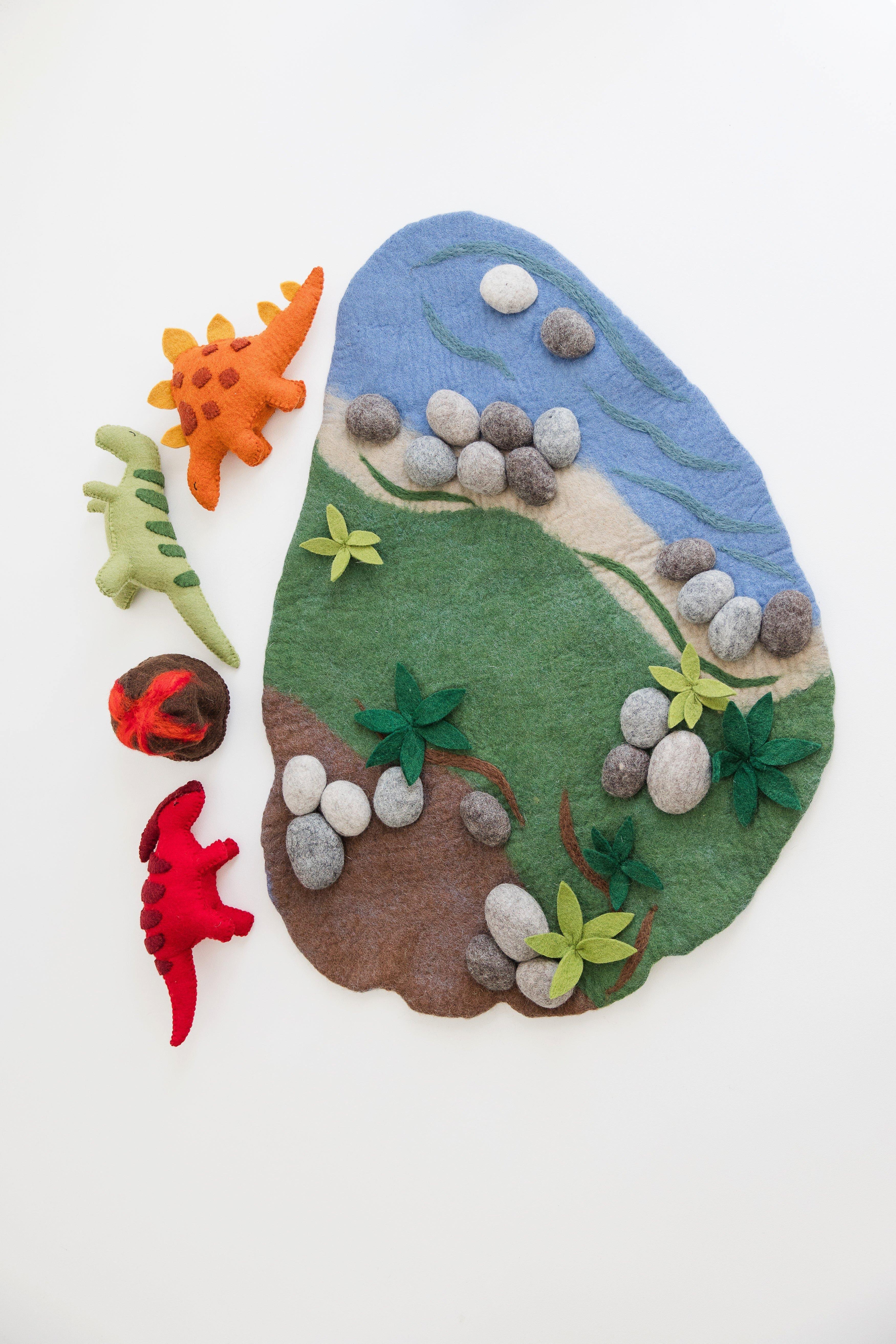 Dinosaur Play Mat + Toy Set image number 2
