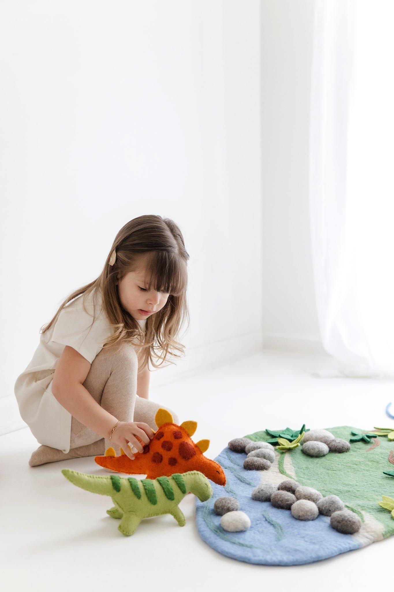 Dinosaur Play Mat + Toy Set image number 1