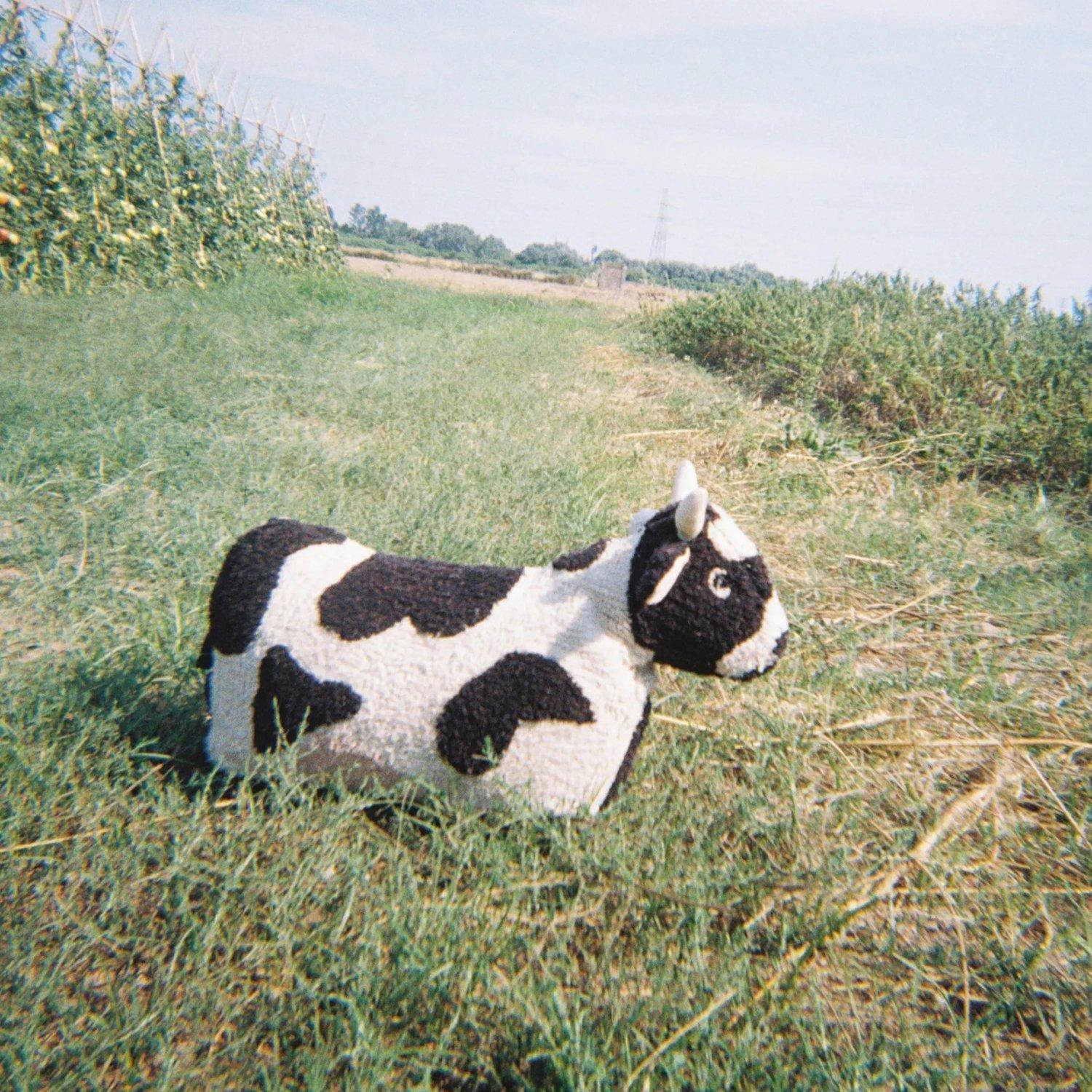 Pouf Cow Lola image number 1
