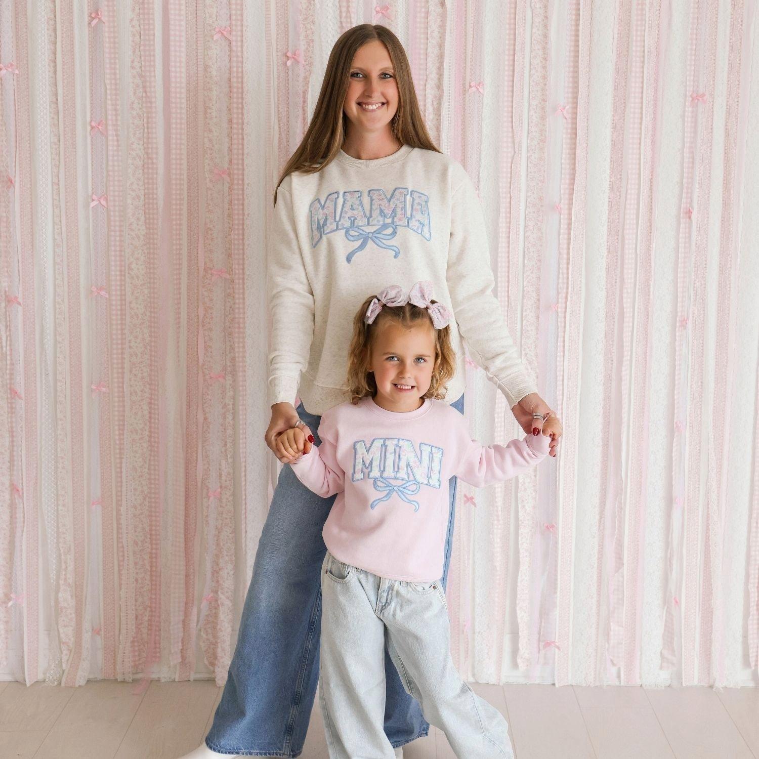 Mama Bow Patch Women's Sweatshirt image number 3