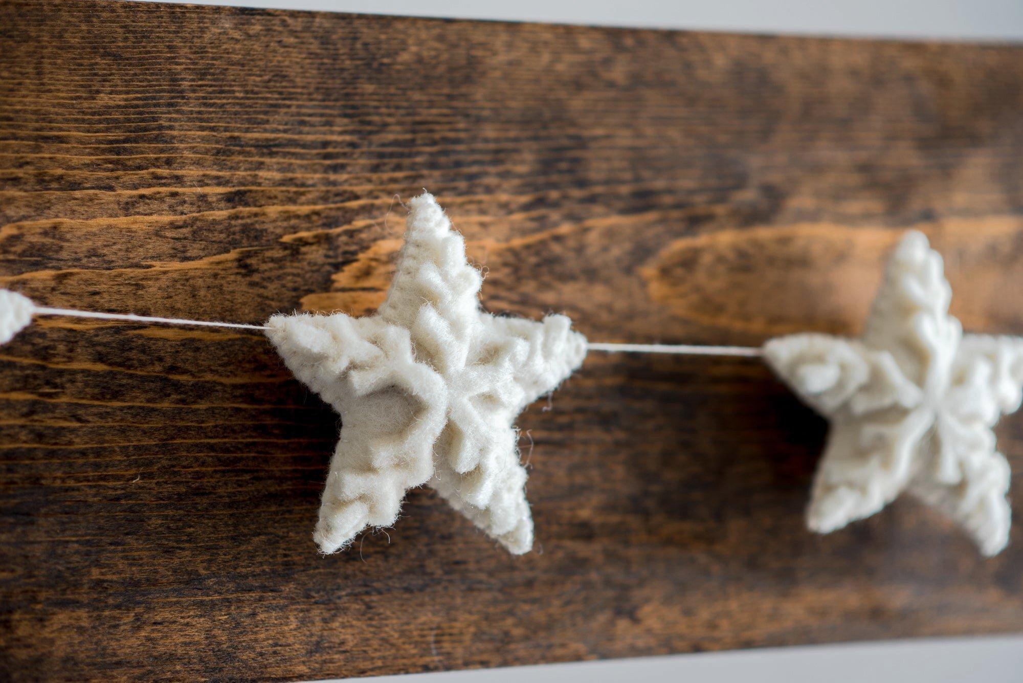 Snowflake Star Garland image number 2