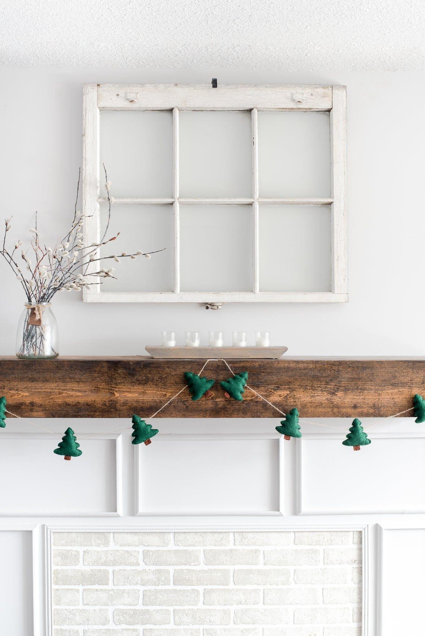 Christmas Tree Garland image number 1