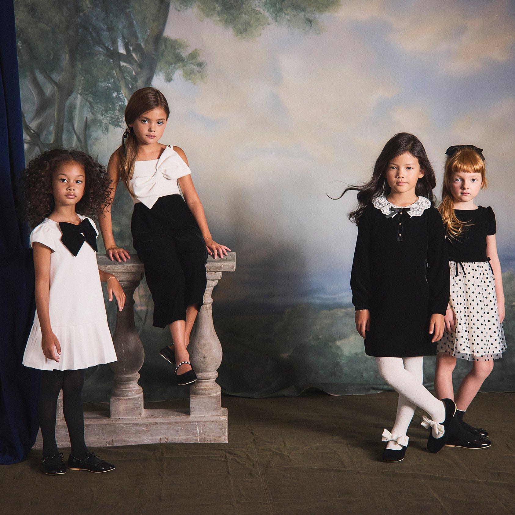 The Velvet Lace Collar Dress image number 3