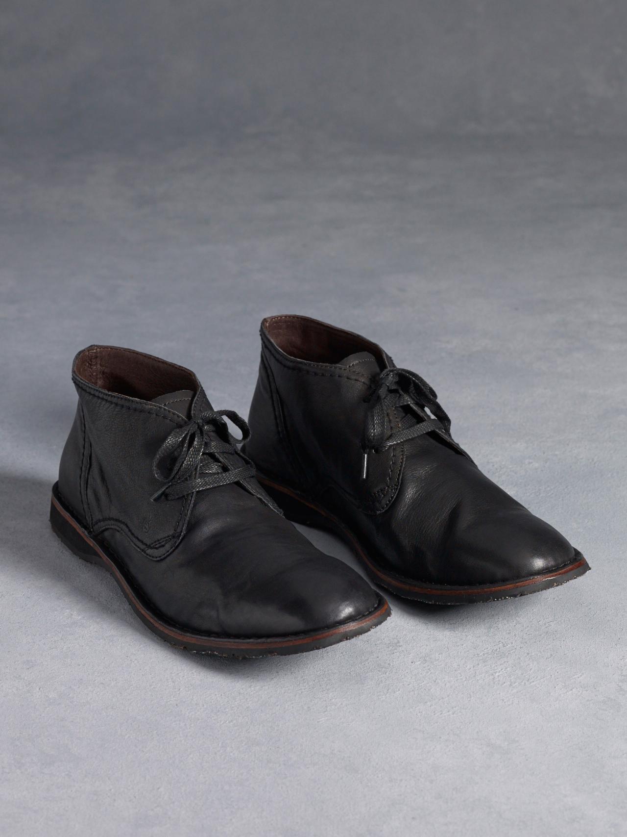 john varvatos chukka boots