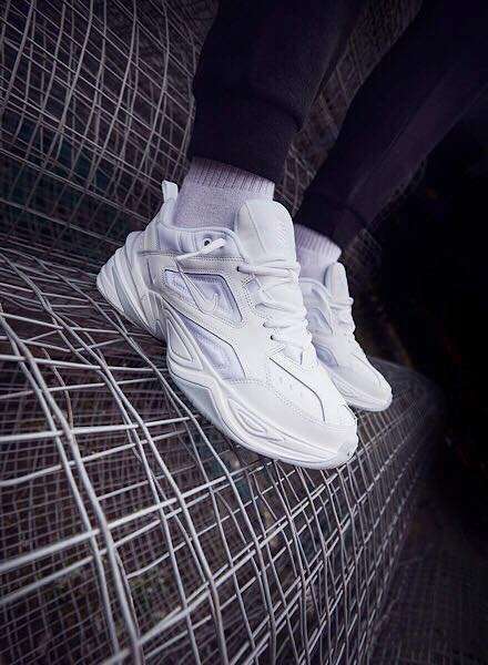 Nike M2K in weiß