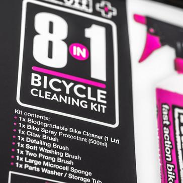 Black Muc Off 8 in 1 Bike Cleaning Kit
