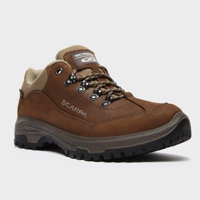 Cyrus mid gtx store women's walking boots