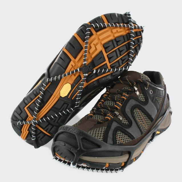 Hiking on sale shoes grip