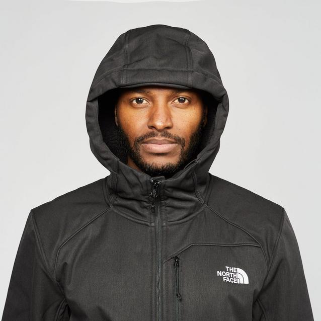 The North Face Softshell para hombre con capucha Quest Black code 3YFP-KX7