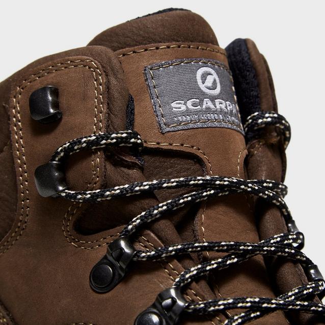 Scarpa deals cyrus mid