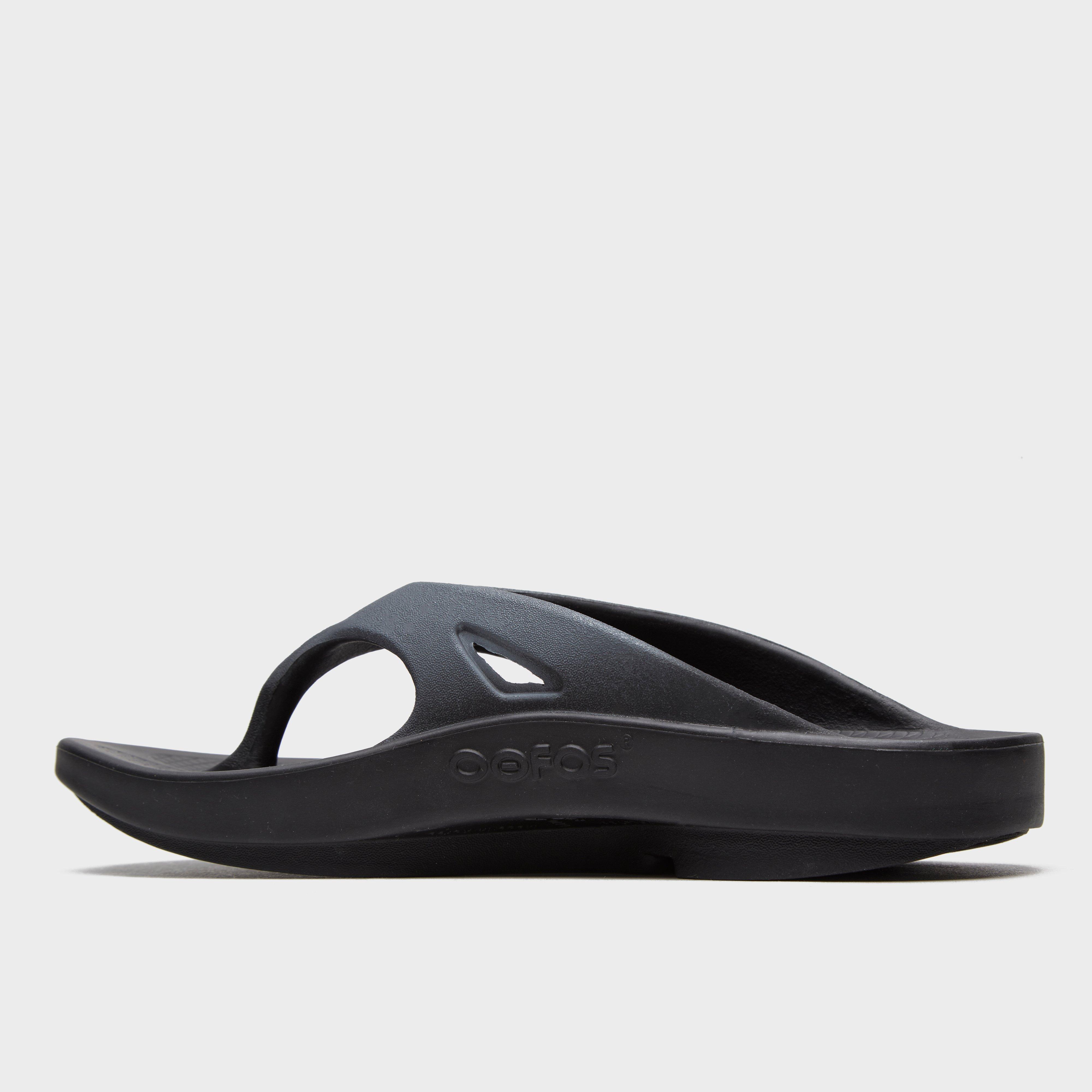 oofos men's flip flops