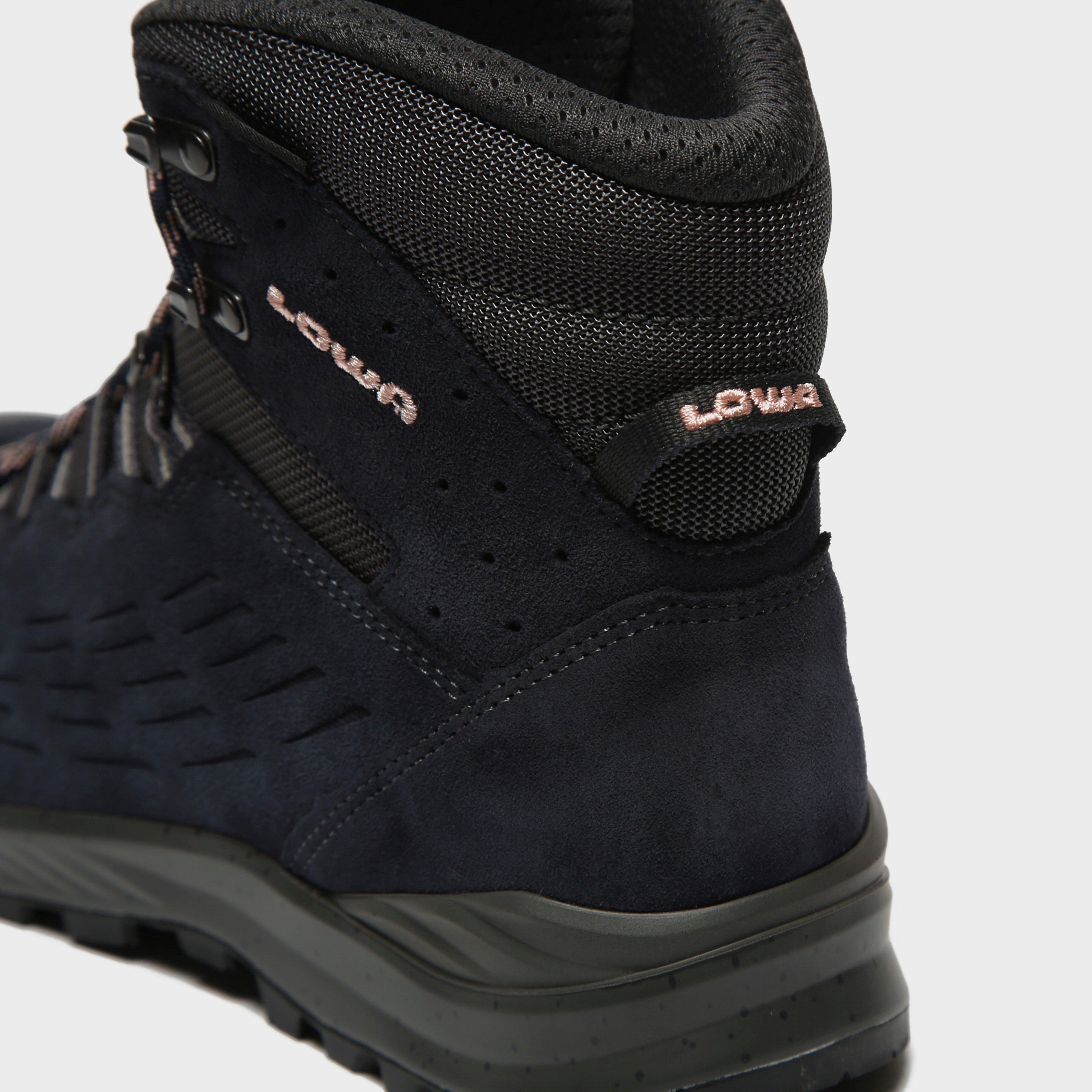 lowa walking boots