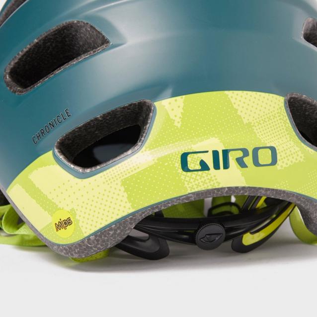 Giro chronicle discount mips helmet medium