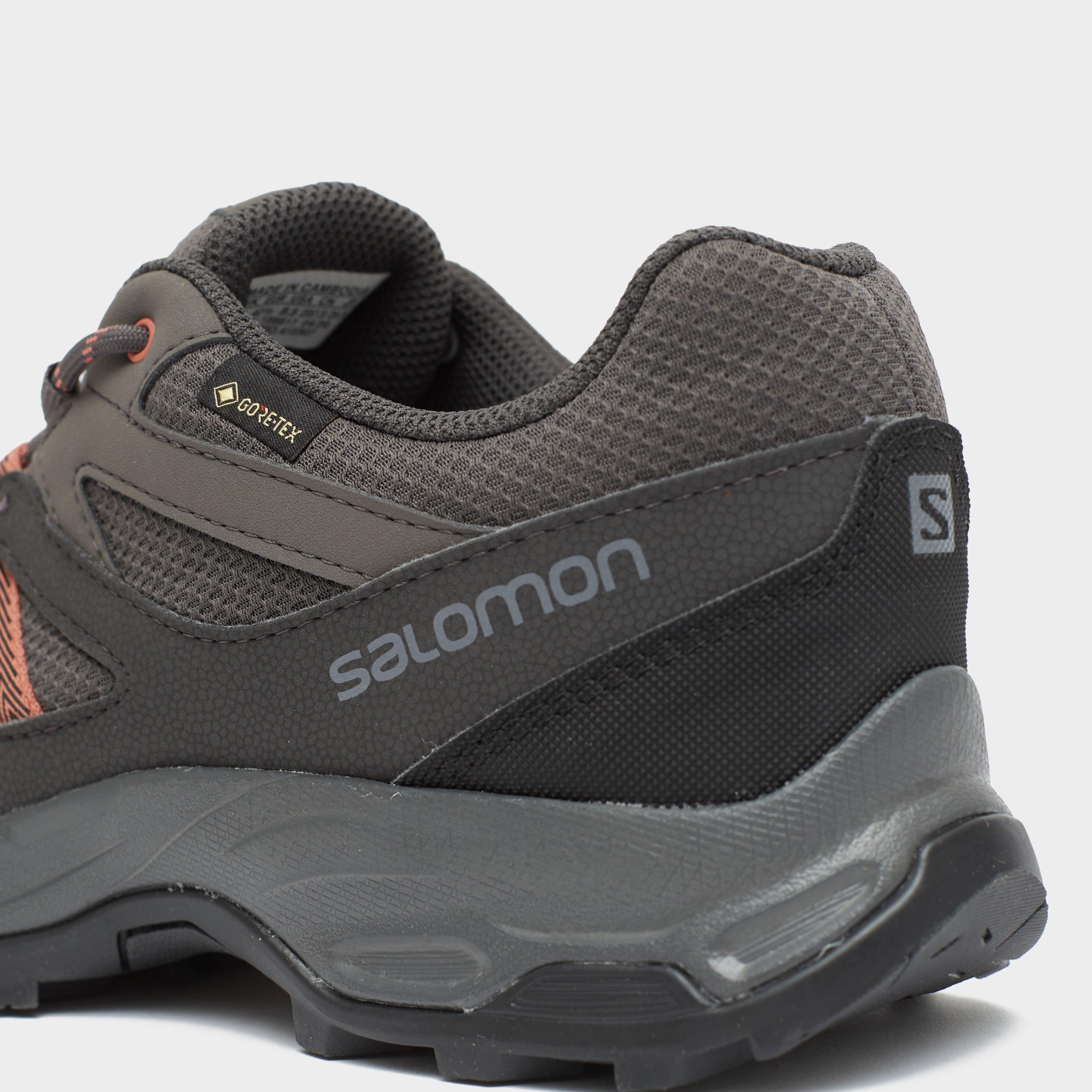 salomon gore tex hiking shoes