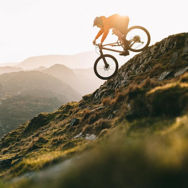 full suspension trail bike