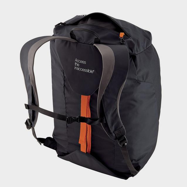 Climbing clearance rope backpack