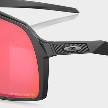 Black Oakley Sutro Sunglasses Prizm Trail Torch Lens