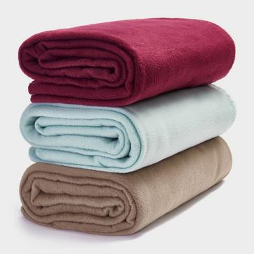 Red HI-GEAR Fleece Blanket
