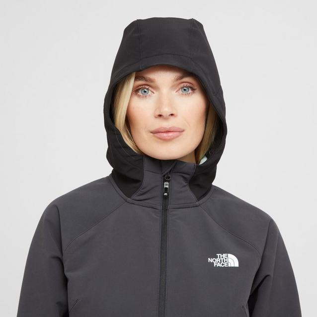 The North Face Women s Athletic Outdoor Softshell Jacket Blacks