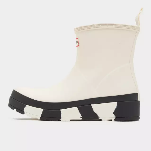 ◇HUNTER◇ UNISEX Play Short Travel Boots White Hunter Women's Play Short Boots | Millets